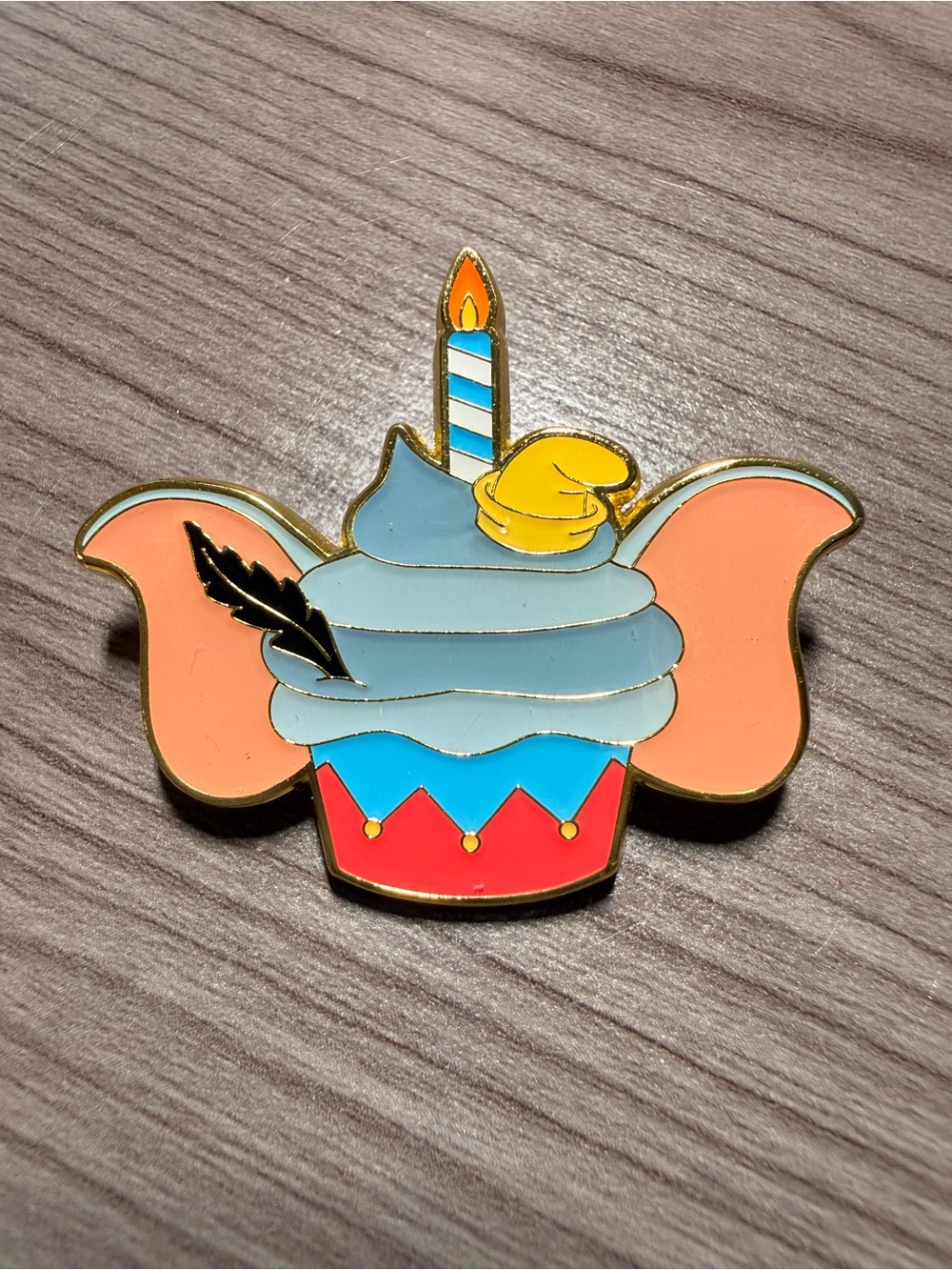 Disney Pins Dumbo Cupcakes